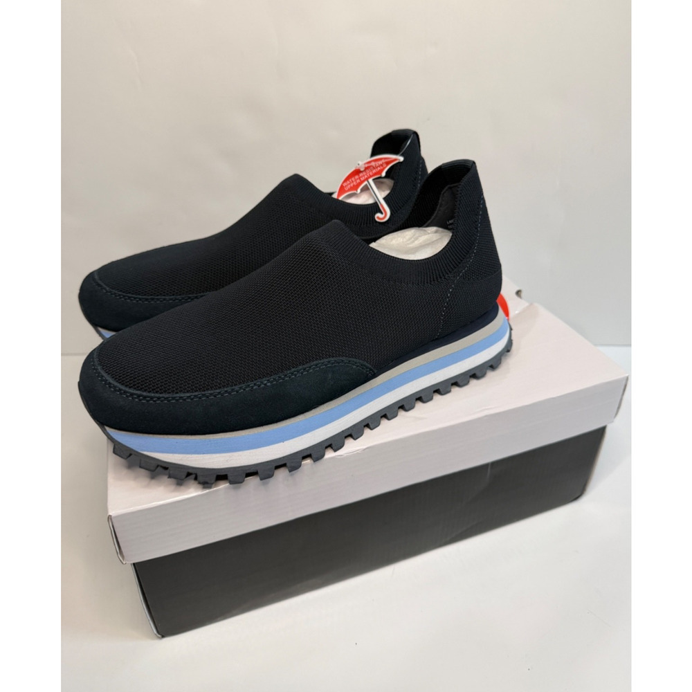 Blondo Women Lakelyn NAVY Knit Slip On Water Resistant Sneakers Shoes 7.5 NEW